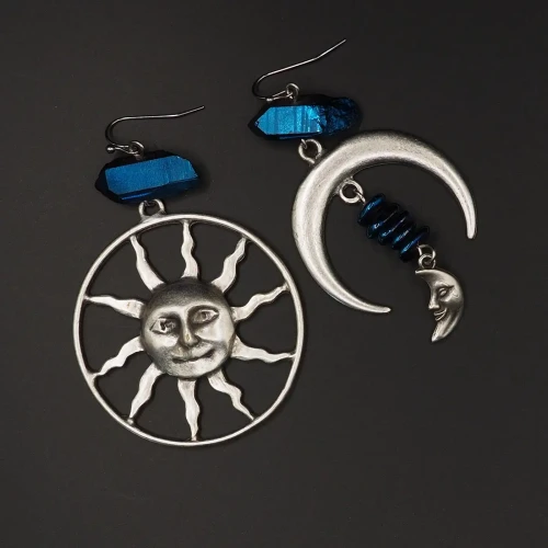 kolczyki asymetryczne dark boho moon and sun boheme noir 3.webp