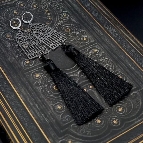 kolczyki gotyckie okno Boheme Noir.webp