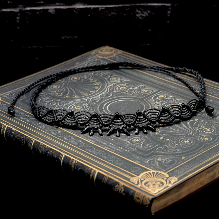 choker gotycki czarny makramowy boheme noir.webp