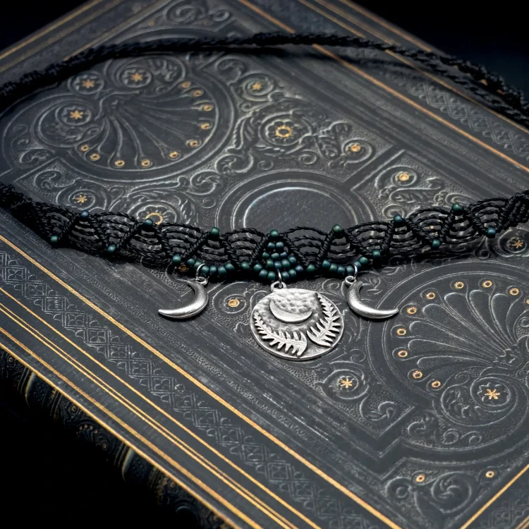 boheme noir choker paproć i księżyc makrama boheme noir.webp