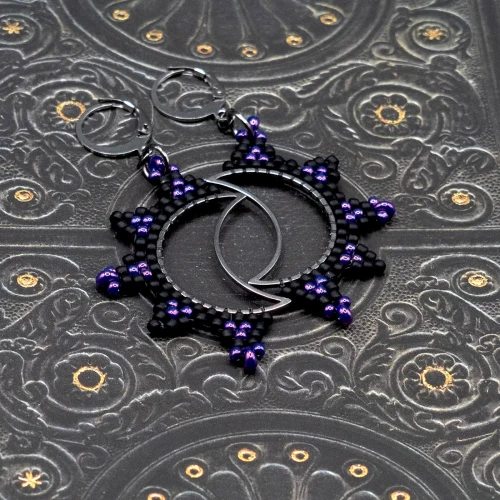 kolczyki beading drobne koraliki księżyc boheme noir.webp