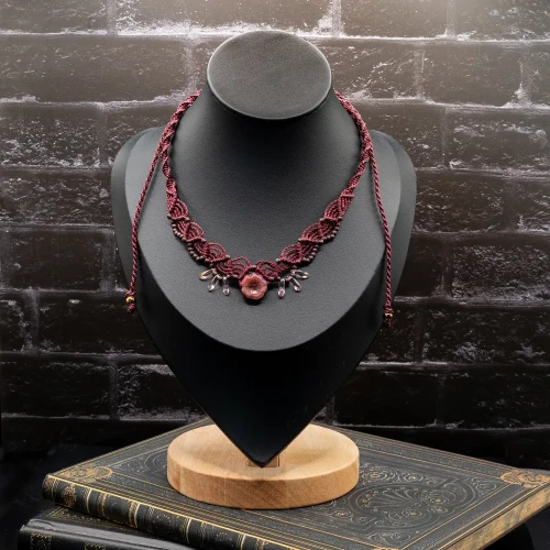 choker makramowy bordowy kwiatek boheme noir.webp
