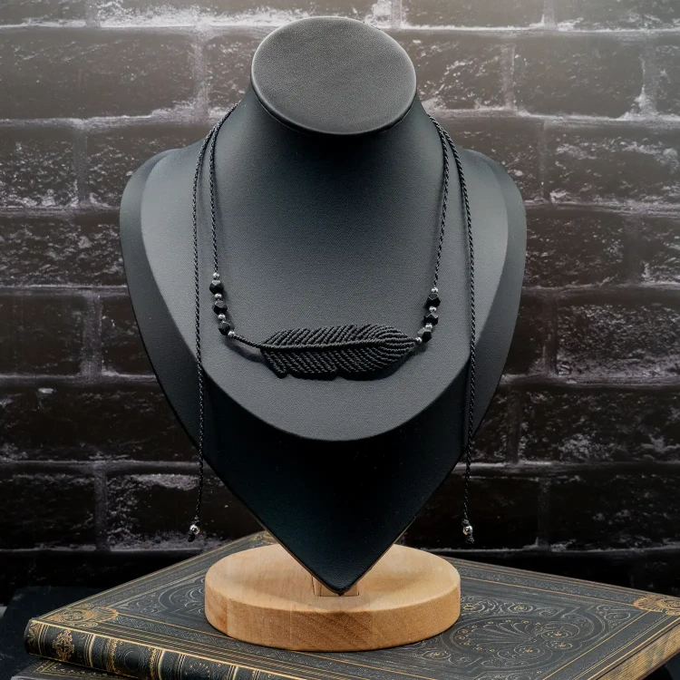 choker pióro czarny makramowy boheme noir.webp
