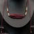 choker bordowy piórko makrama.webp